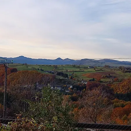 D'hotes Du Chenelong Cantal * Marchastel (Cantal)
